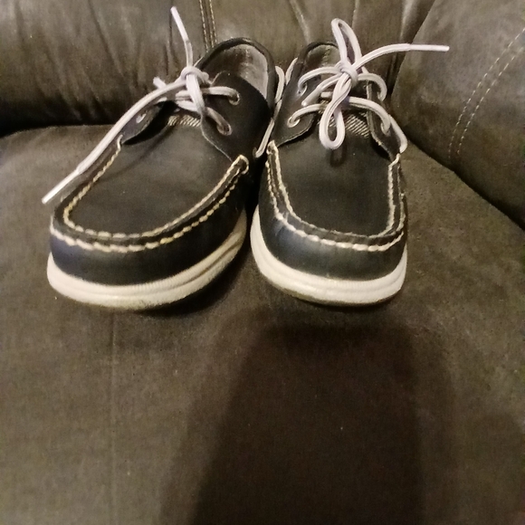 Sperry - Picture 8 of 13